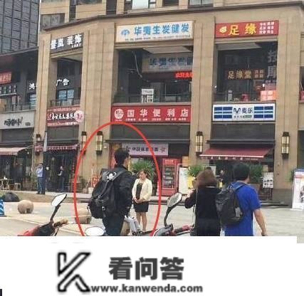 胡歌重庆买房，房子的“女仆人”渐浮出水面，会是薛佳凝吗？