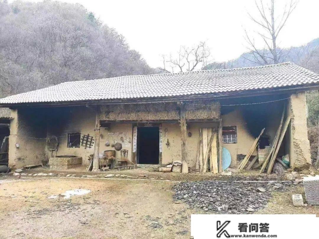 县住建局对我镇危房革新工做停止认定