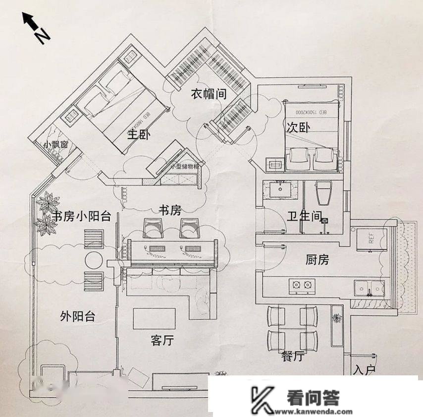 79平老式花园洋房，一进客厅就被迷住了，卫生间改衣帽间，实明智！