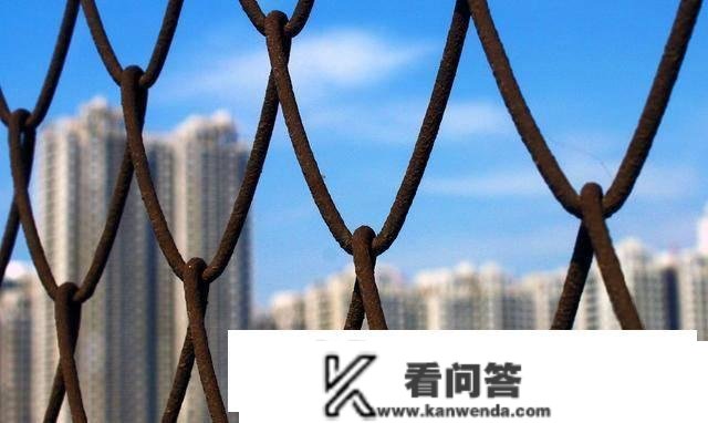 房价进入“夸夸其谈”阶段，高层室第的炒做将率先落伍？