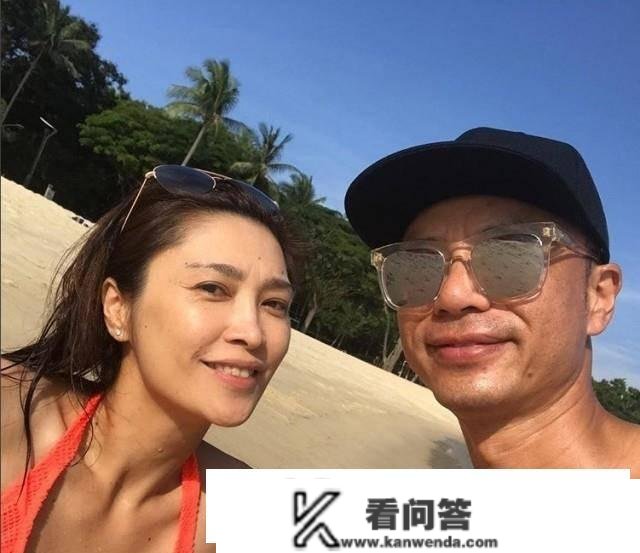 李克勤，看报纸才晓得妻子花两万万买楼，诘问细节反被嫌弃多事