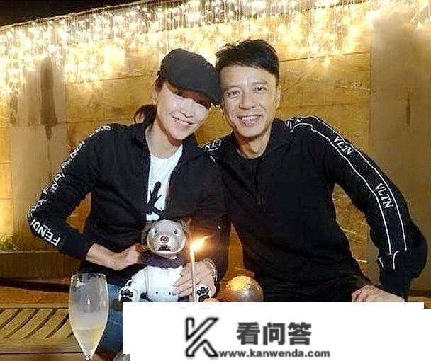 李克勤，看报纸才晓得妻子花两万万买楼，诘问细节反被嫌弃多事