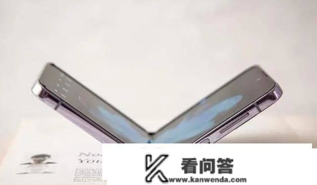 OPPO Find N2 Flip和三星Galaxy Z Flip4比照：谁更值得买？