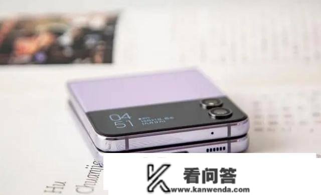 OPPO Find N2 Flip和三星Galaxy Z Flip4比照：谁更值得买？