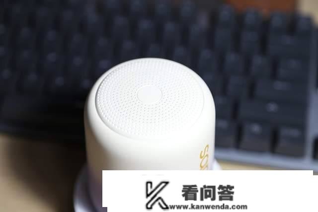 小肚腩大派头，让阳族沉浸悦耳sanag塞那X6S暖冬款音箱评测