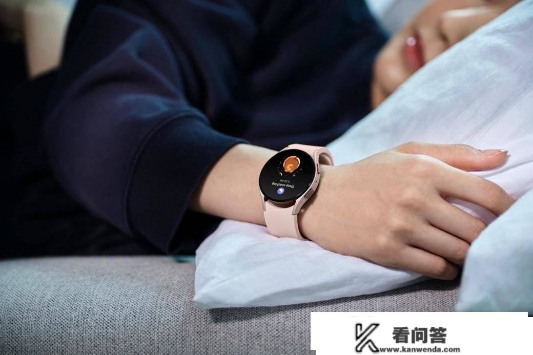 新年礼品怎么选 选三星Galaxy Watch5系列手表守护家人安康