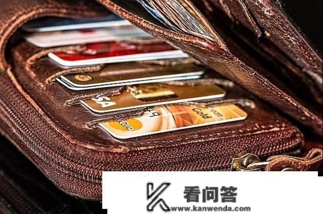 利用信誉卡时，若是会那些“小技巧”，还怕益处少吗？