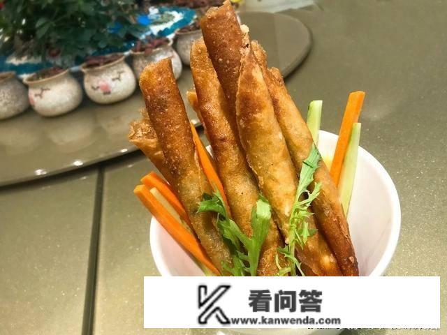 一家杭帮菜酒店，人均点一个菜，客户买单，东行的看看值几钱？