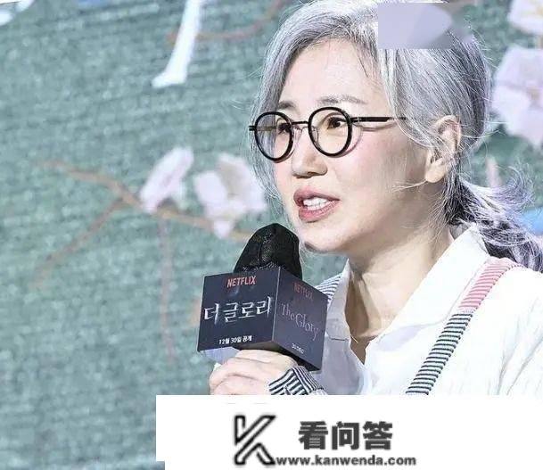 《暗中荣耀》幕后女boss，30岁从月薪3k逆袭，比爽剧爽，比干货干