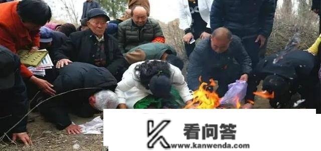 清明旧俗：“女婿不上坟，上坟辱祖先，”事实是啥意思