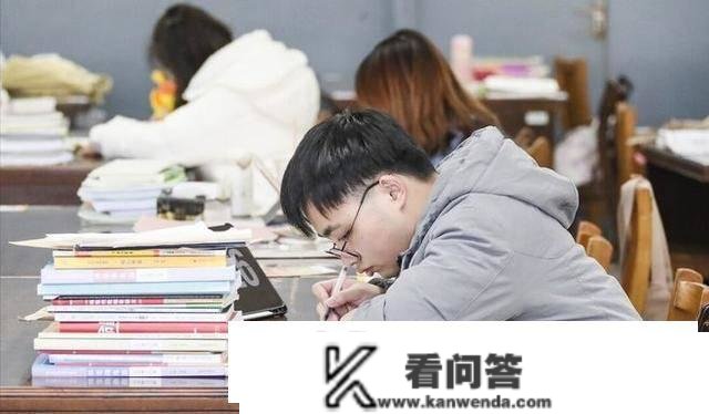 研究生结业后能领“几十万”年薪吗？谜底很实在，看完后就大白了