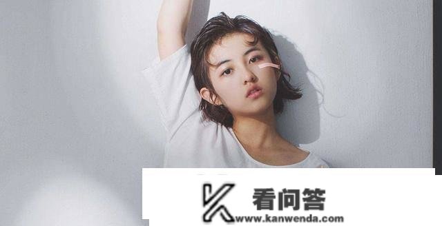 从“寡星捧月”到“万人吐槽”，赵今麦还能成为下一个张子枫吗？