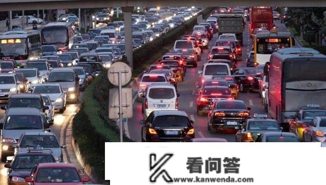 “法定节假日”调整又有新建议！将来或迎“2打消1增加”，你赞成吗？