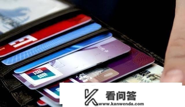 以后打点银行卡，还有需要开通“短信通知”吗？内部员工给你谜底