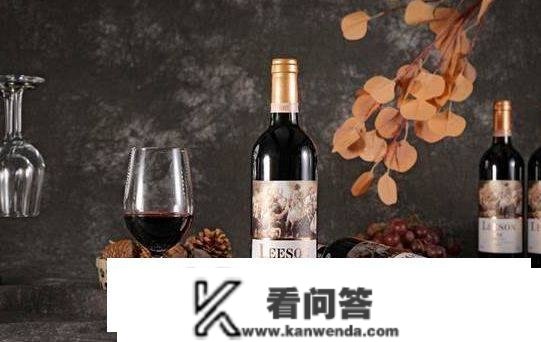 白肉配白酒，红肉配红酒，指的是什么？