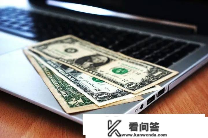 新手必知：期权交易时的各类费用决定因素！