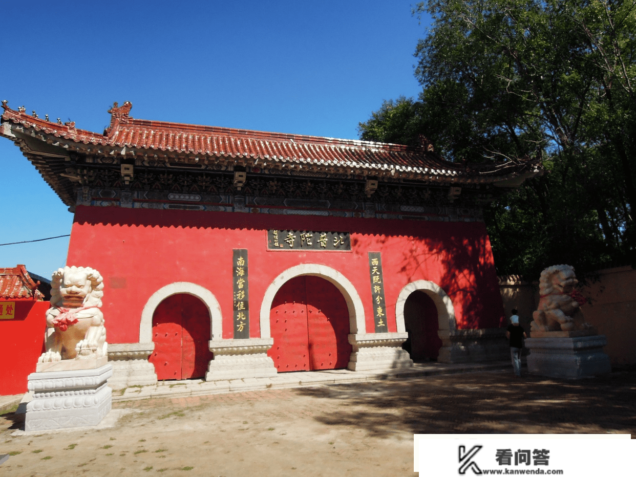 寺为什么叫“寺”，庙为什么叫“庙”，它们又有哪些区别？