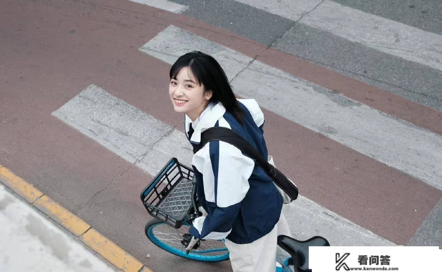 请！沈月实的一点都不差~