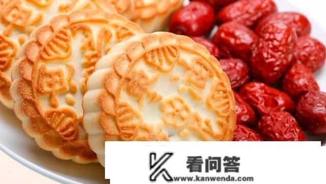 买齐稻香村的糕点，要花几钱？一算吓一跳，通俗人的月工资不敷