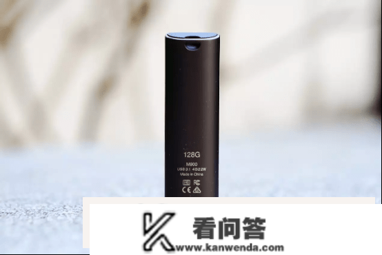 性价比大牌产物，雷克沙M900闪存盘