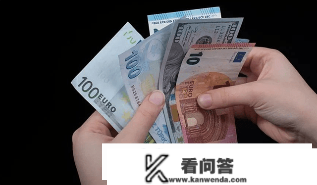 存款利率低且下行，手握30万现金，存按期存款划算吗？你怎么看