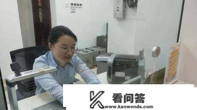 要存几本金，每月才气拿到4000元利钱？