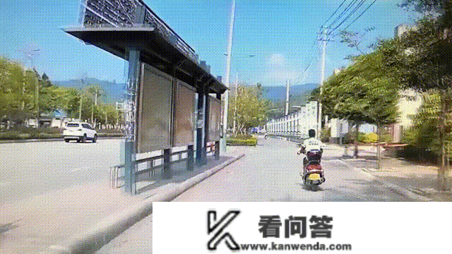 爆笑GIF：武术世家身世的人，扔垃圾都那么豪横吗？