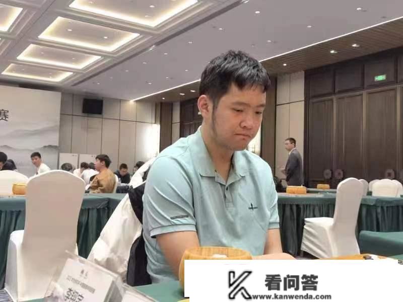 杨鼎新力战击败柯洁 李轩豪情朴廷桓助重庆胜深圳