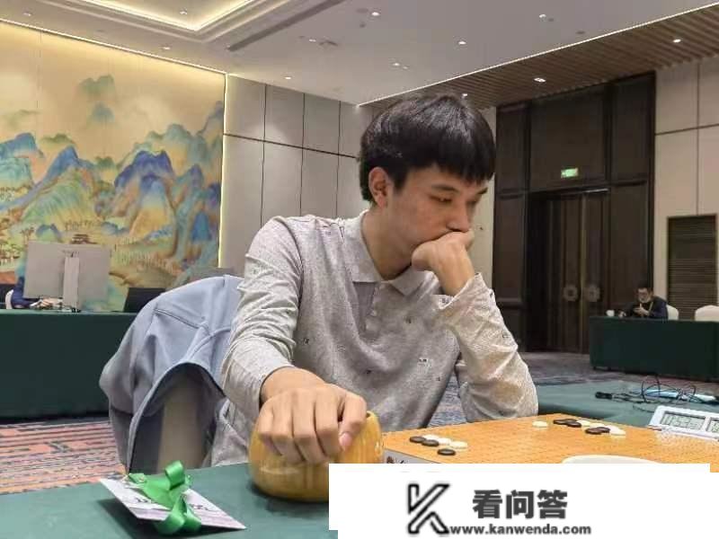 杨鼎新力战击败柯洁 李轩豪情朴廷桓助重庆胜深圳