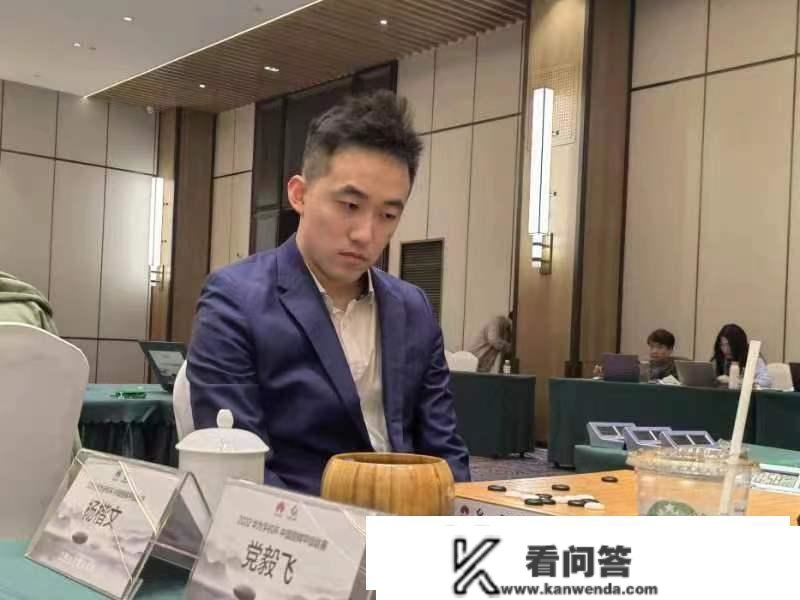 杨鼎新力战击败柯洁 李轩豪情朴廷桓助重庆胜深圳