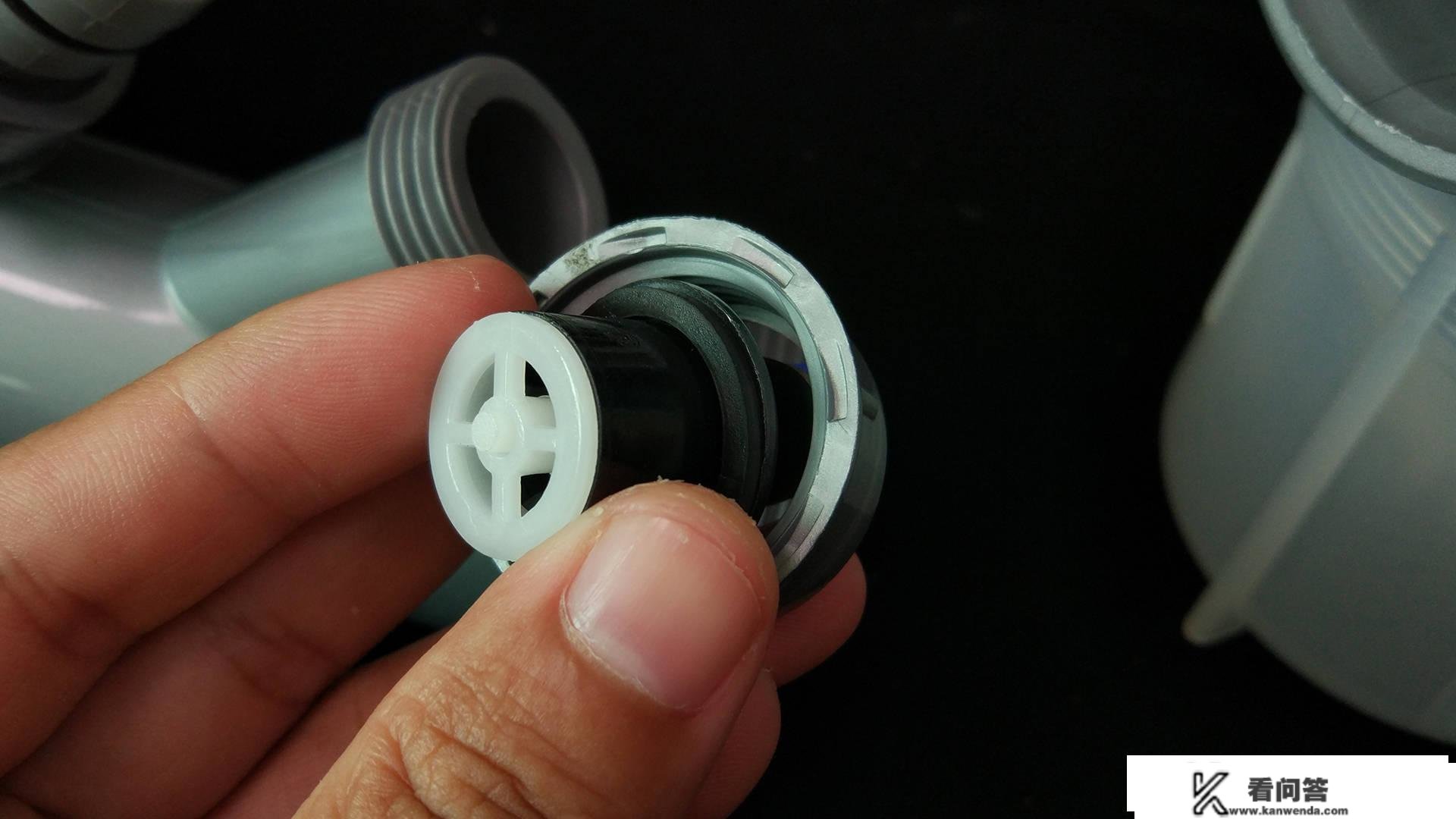 潜水艇多层防水双洗菜盆CSQ-12下水管套拆，彻底处理溢水问题