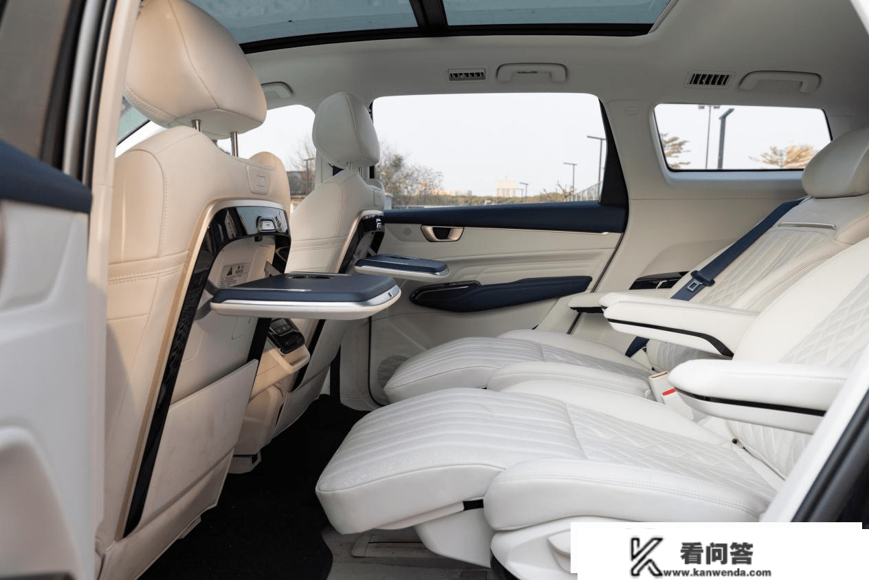 原创
周迅代言?五菱凯捷混动铂金版将于2月27日上市 原创
周迅代言?五菱凯捷混动铂金版将于2月27日上市