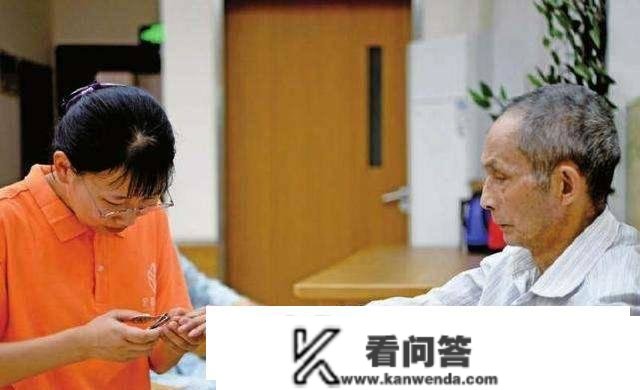 2023年，重庆市城乡居民养老保险若何补缴？需要满足什么前提？