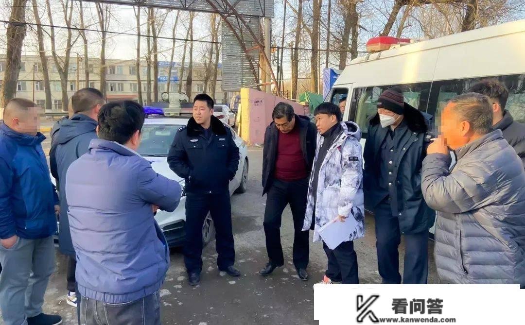 披星带月 梨树法院16小时施行三台重型大挂车