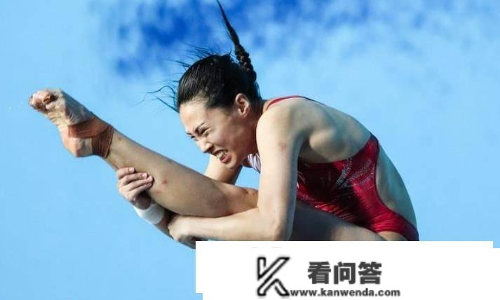 女子三米板决赛，王涵3.05分微弱优势战胜奥运冠军夺冠