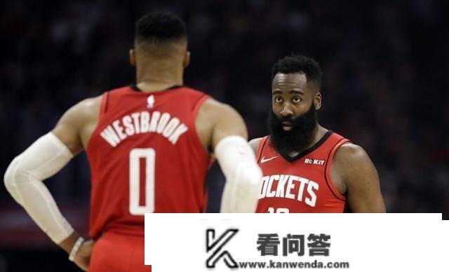 篮板29-51，1米96中锋2分2板，保罗那番话公然应验了！