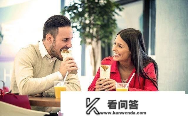 一个汉子是不是实的放不下你,从那些表示就能够看出来 一个汉子是不是实的放不下你,从那些表示就能够看出来