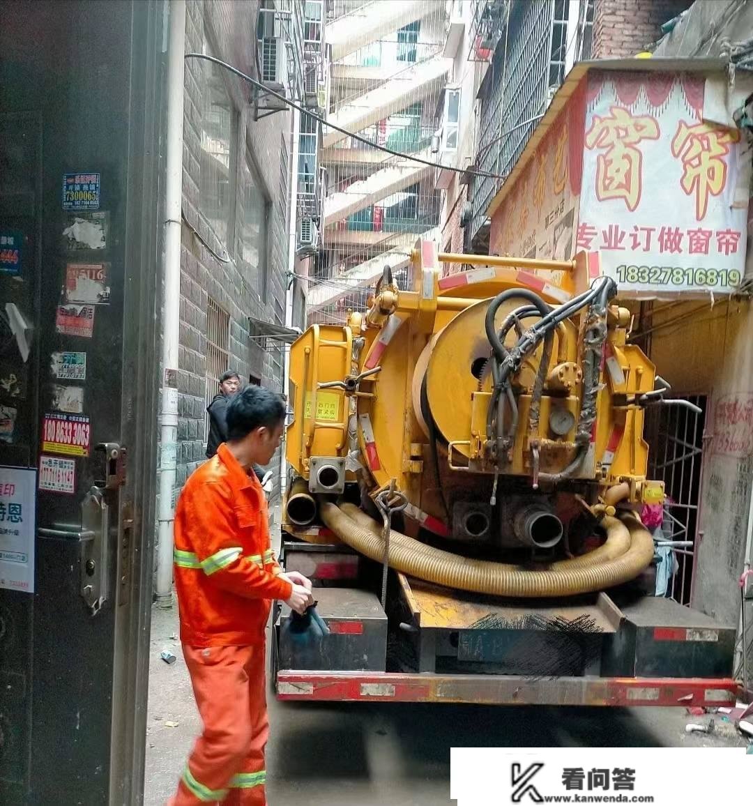 上海下水道疏通清洗 上海排水管道淤泥清理 上海清洗管道一米几钱？