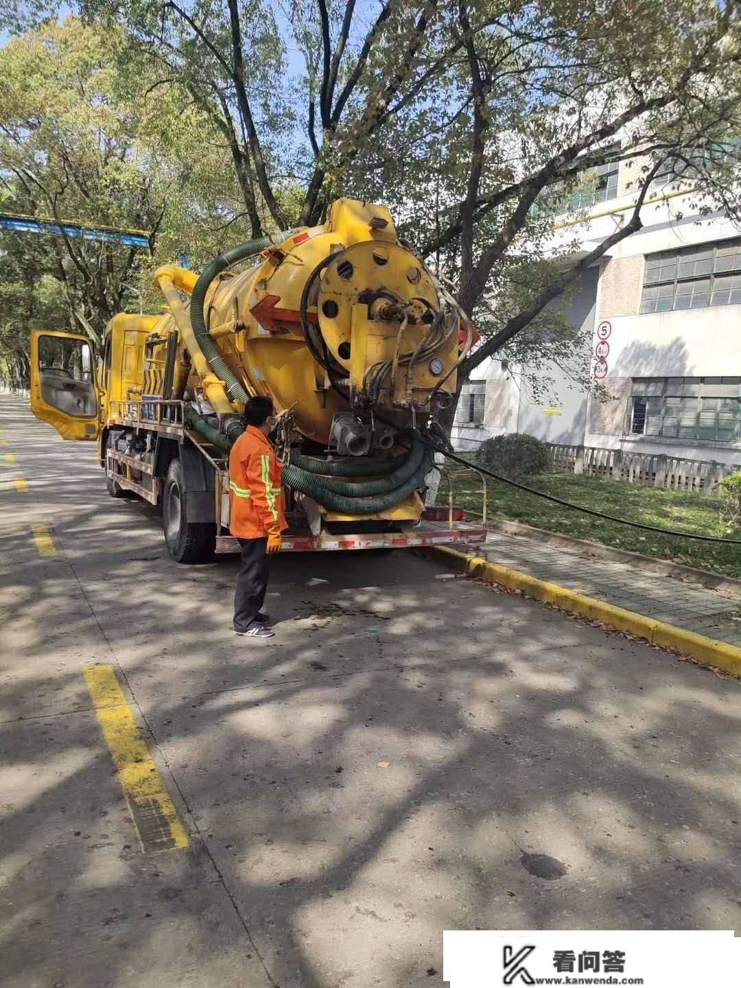 上海高压清洗管道一米需要几钱 上海下水道疏通 上海排水管网清淤公司