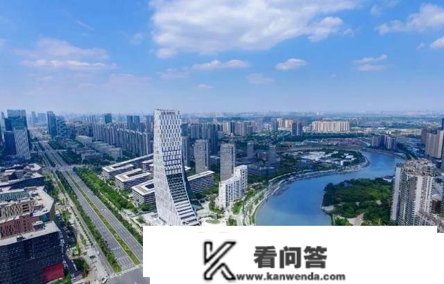 成都，一个合适修环路的城市，六环已通七环正在建立中