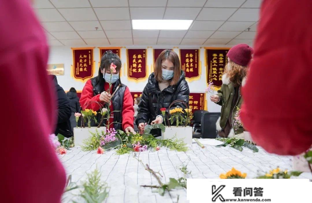 ​花果园·女神节|宏立城物业举办插花活动，诗情花艺幸福光阴