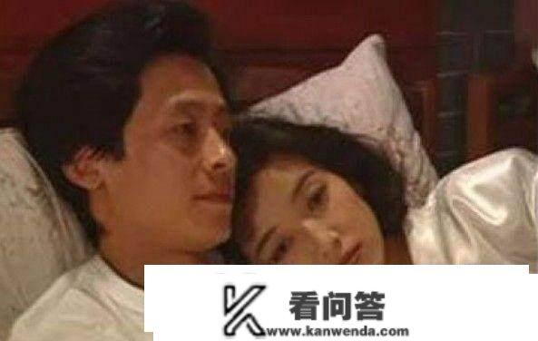 52岁王志文成婚十周年，妻子开车行身价过亿儿子10岁超帅