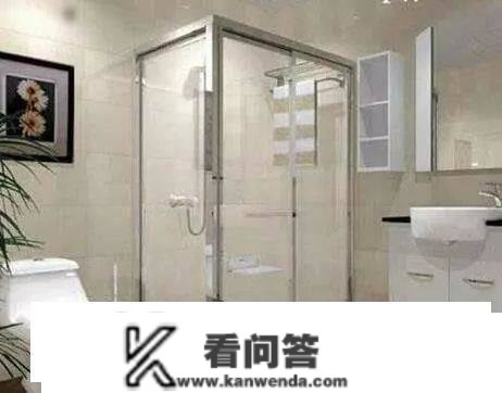 卫生间隔绝距离用玻璃早已过时了?如今都流行砌一半墙,适用易打理 卫生间隔绝距离用玻璃早已过时了?如今都流行砌一半墙,适用易打理