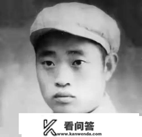 高瑞欣：与毛岸英一路牺牲，年仅23岁，女儿47年后才晓得他的身份