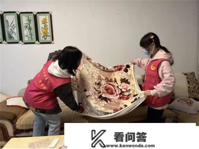 城科经济办理学院开展学雷锋系列活动