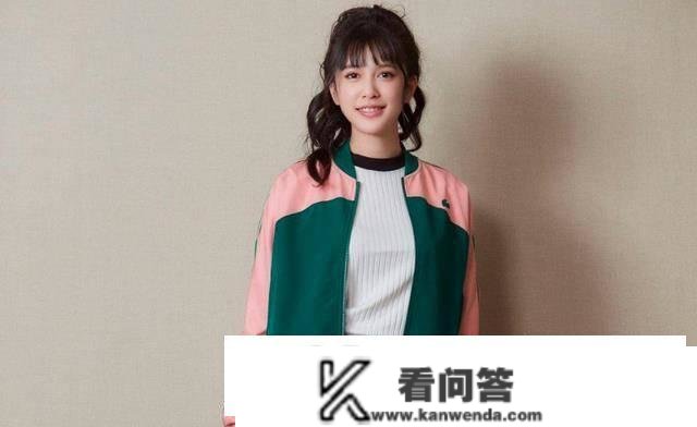 31岁女星1年没工做负债百万！妈妈患癌想卖房，男友是洪金宝儿子