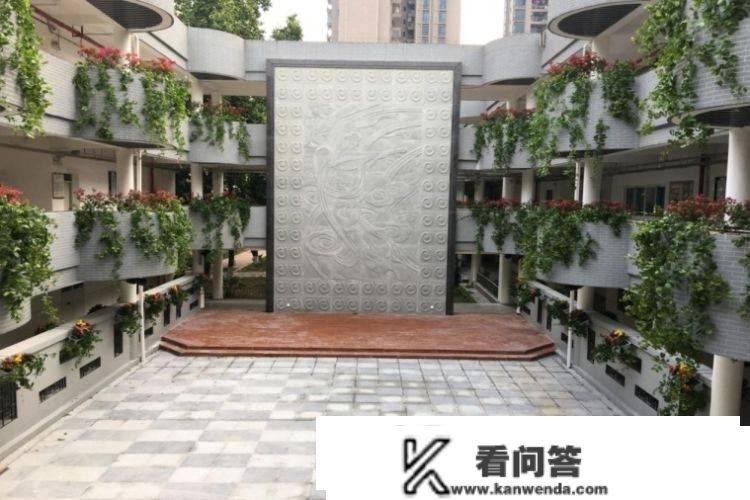 深圳市光亮区高级中学2023年招生简介