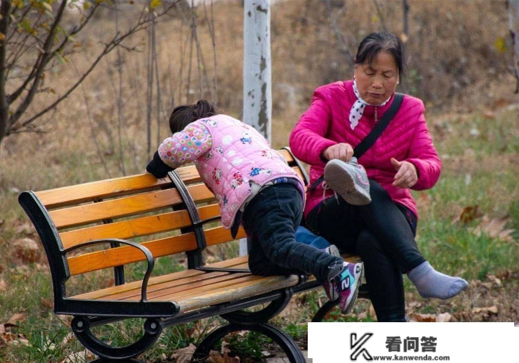 嫂子，俺住了8年的房，你凭什么卖掉？嫂子：就凭那是陪嫁房