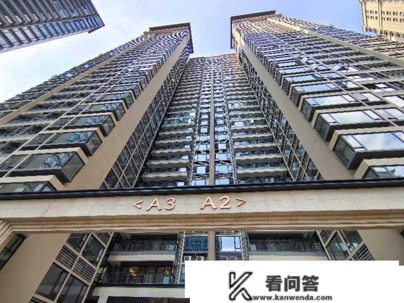 广州黄埔出名小区惊现违建，屡被赞扬施工不断