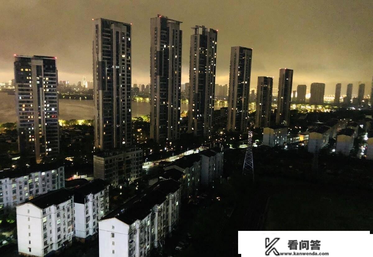 浙江山河楼市的危机，房价走进怪圈，浙西兴起一座中等城市